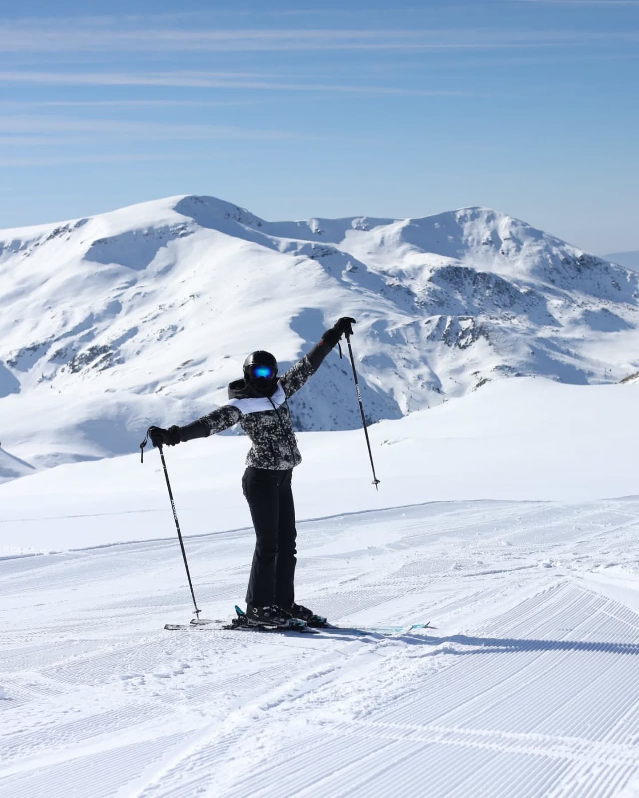 WhatsApp Image 2025-12-09 at 23.00.53-5